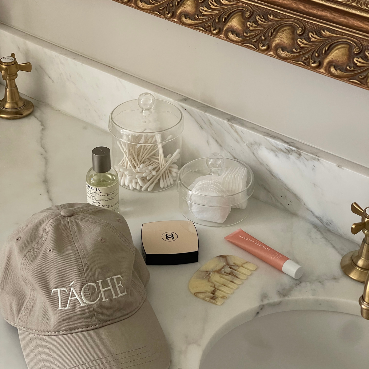 The Táche Hat – Stone Khaki Cap with Embroidered Logo – TÁCHE